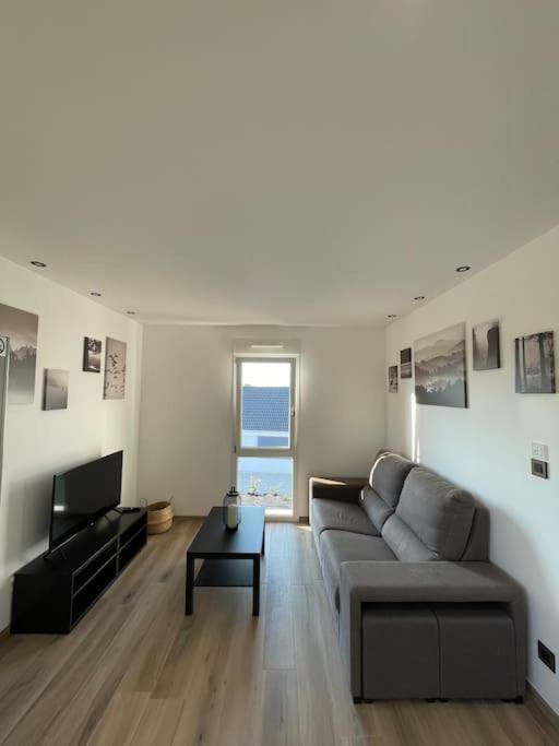 Appartement Climatise Charmes  Esterno foto
