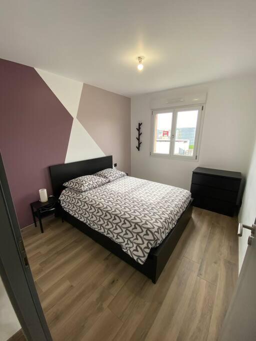 Appartement Climatise Charmes  Esterno foto